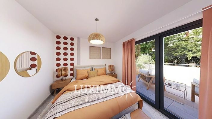 Image No.9-4 Bed House for sale