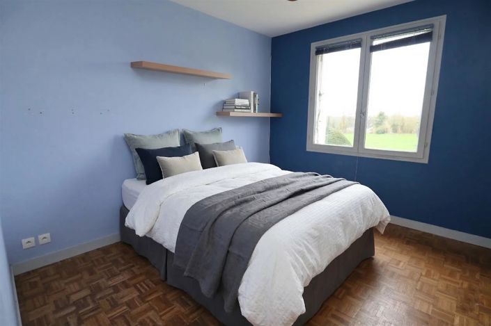 Image No.7-3 Bed House for sale