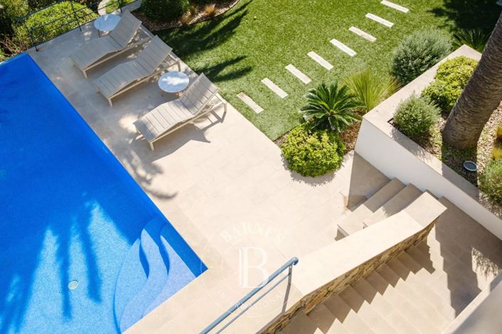 Image No.4-4 Bed House for sale