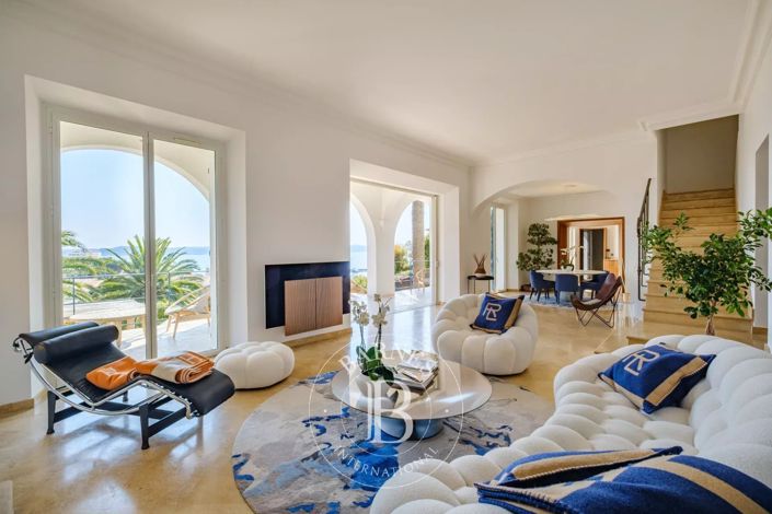 Image No.5-4 Bed House for sale