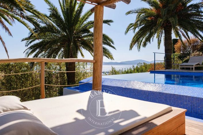 Image No.6-4 Bed House for sale