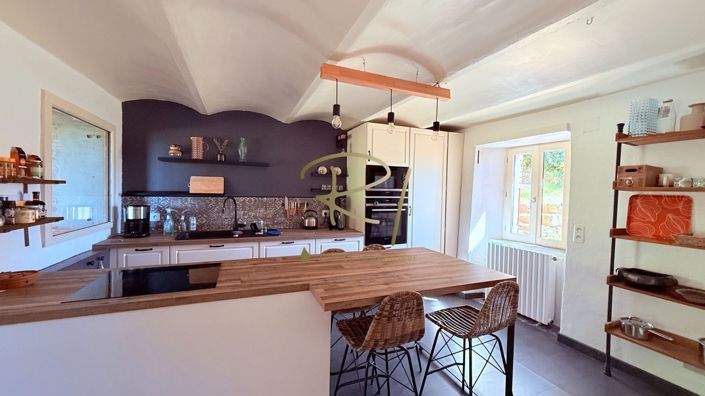 Image No.3-3 Bed House for sale