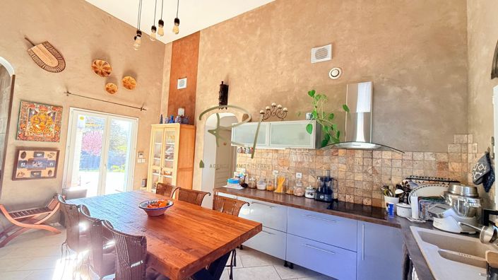 Image No.6-3 Bed House for sale