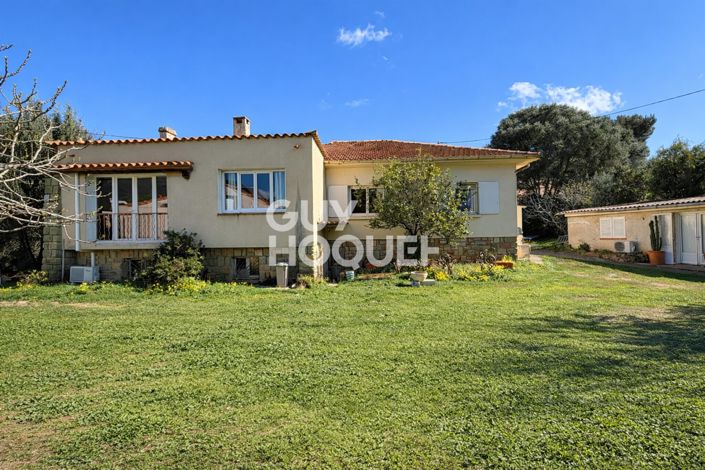 Image No.2-5 Bed House for sale