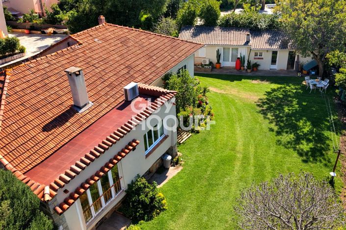 Image No.3-5 Bed House for sale