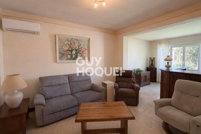 Image No.9-5 Bed House for sale