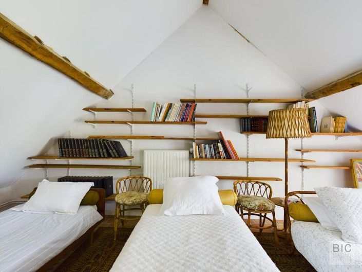 Image No.17-6 Bed House for sale