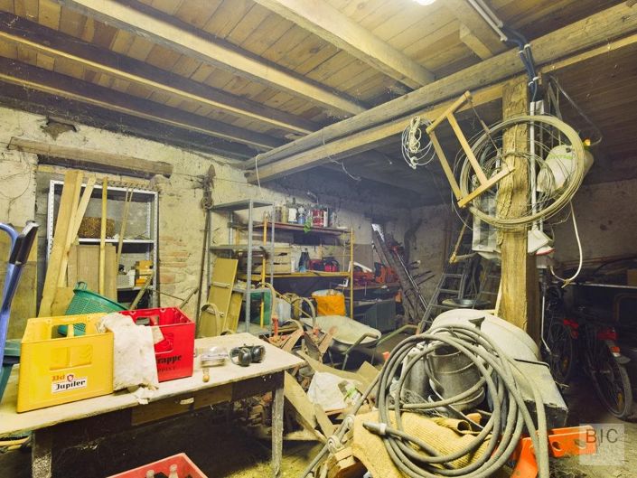 Image No.27-6 Bed House for sale