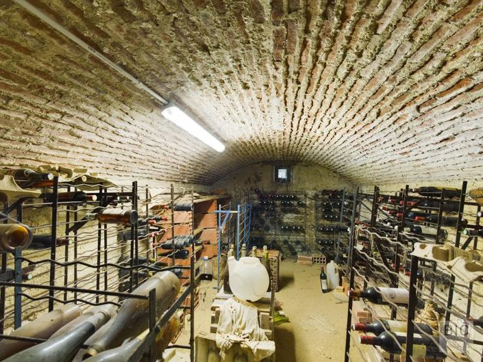 Image No.28-6 Bed House for sale