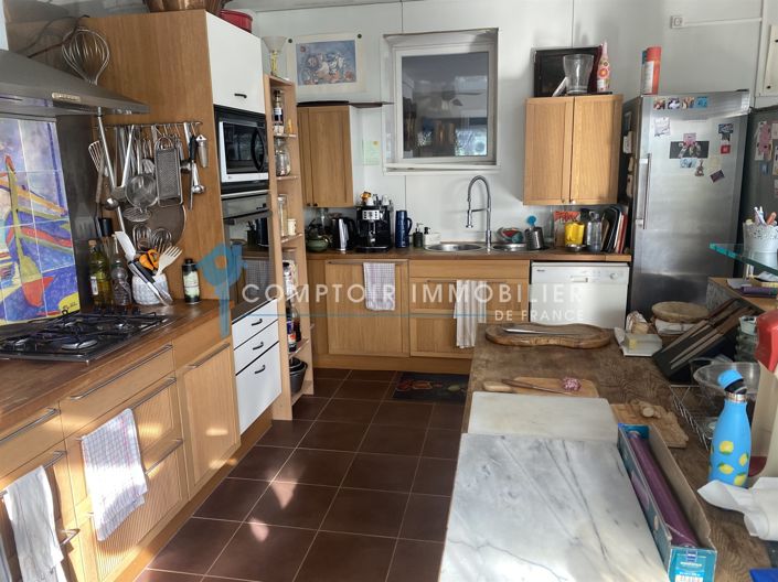 Image No.2-4 Bed House for sale