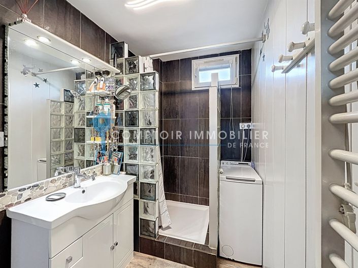 Image No.10-3 Bed Apartment for sale