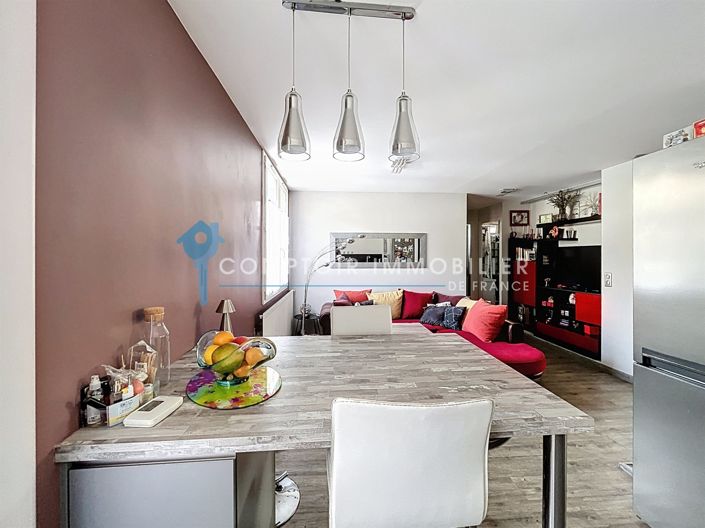 Image No.3-3 Bed Apartment for sale