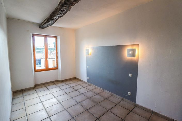 Image No.12-3 Bed House for sale