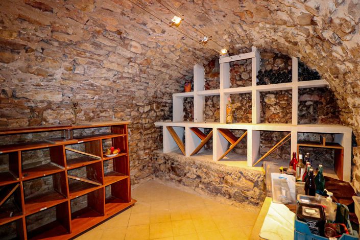 Image No.19-3 Bed House for sale