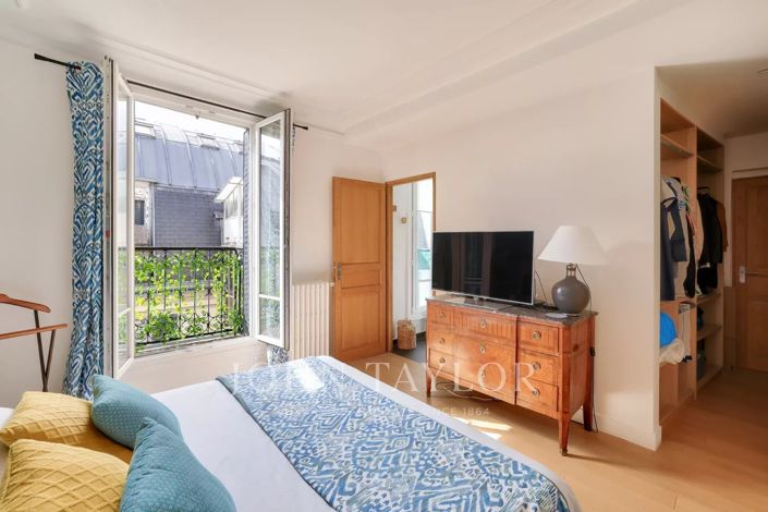 Image No.10-3 Bed Apartment for sale