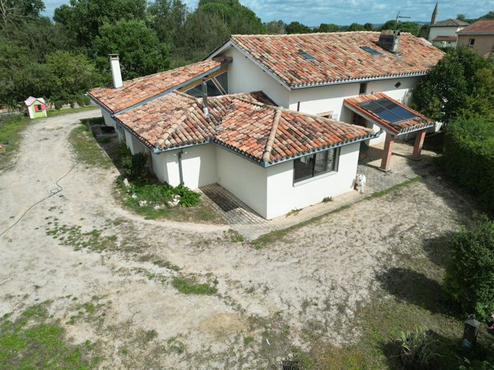 Image No.2-Maison de 4 chambres à vendre à L'Isle-Jourdain