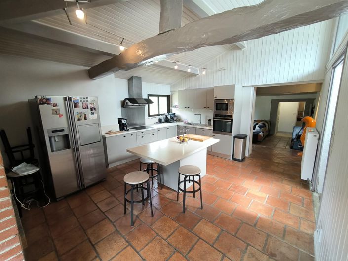 Image No.7-4 Bed House for sale