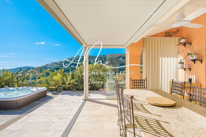 Image No.10-4 Bed House for sale