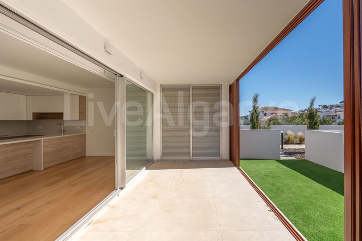 Image No.12-2 Bed Apartment for sale