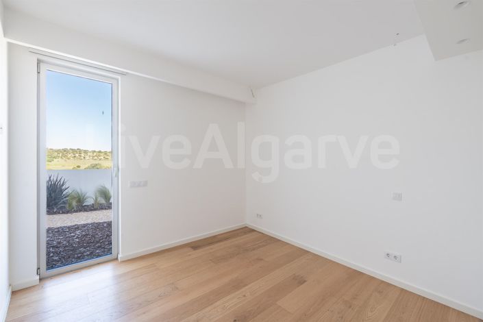 Image No.15-2 Bed Apartment for sale