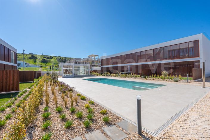 Image No.24-2 Bed Apartment for sale