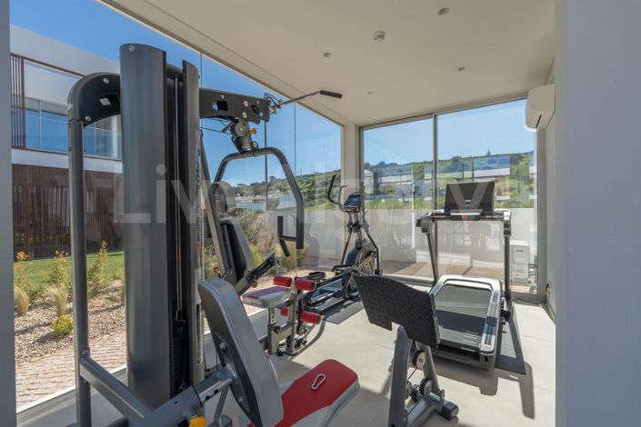 Image No.26-2 Bed Apartment for sale