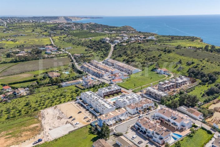 Image No.33-2 Bed Apartment for sale