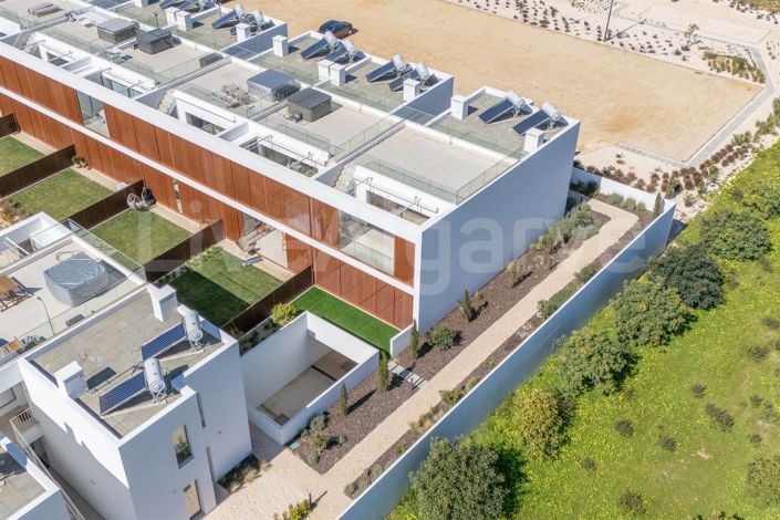 Image No.4-2 Bed Apartment for sale