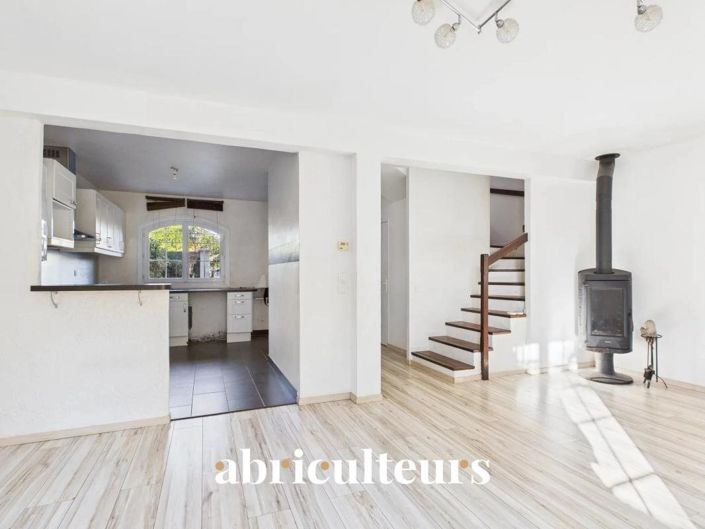 Image No.3-3 Bed House for sale