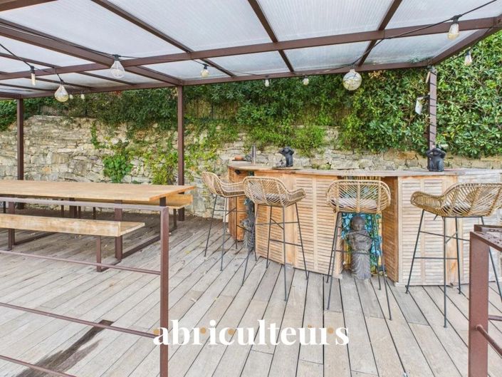 Image No.7-6 Bed House for sale