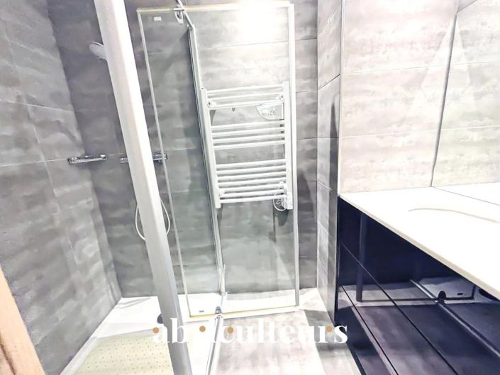 Image No.16-2 Bed Apartment for sale