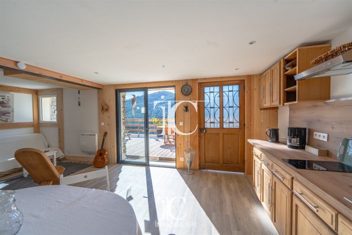 Image No.4-2 Bed House for sale