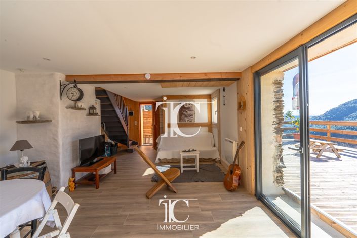 Image No.5-2 Bed House for sale