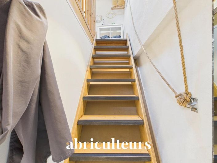 Image No.12-2 Bed House for sale