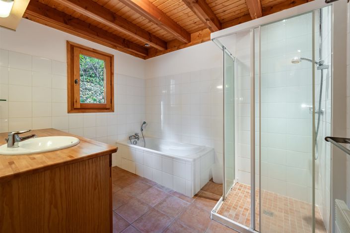 Image No.12-4 Bed House for sale