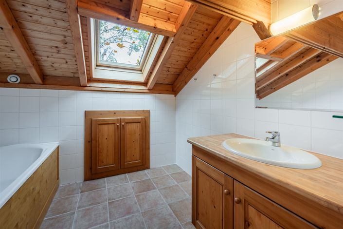 Image No.14-4 Bed House for sale