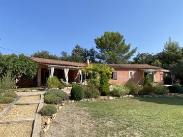 1 - Correns, House