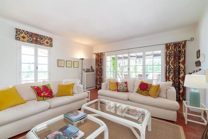 Image No.15-7 Bed House for sale