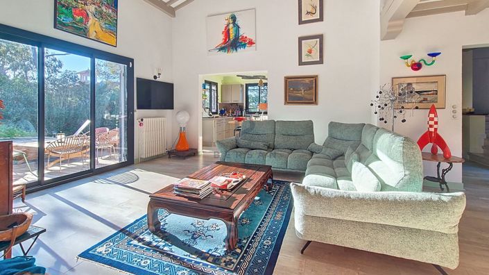 Image No.6-Maison de 6 chambres à vendre à Saint-Raphael