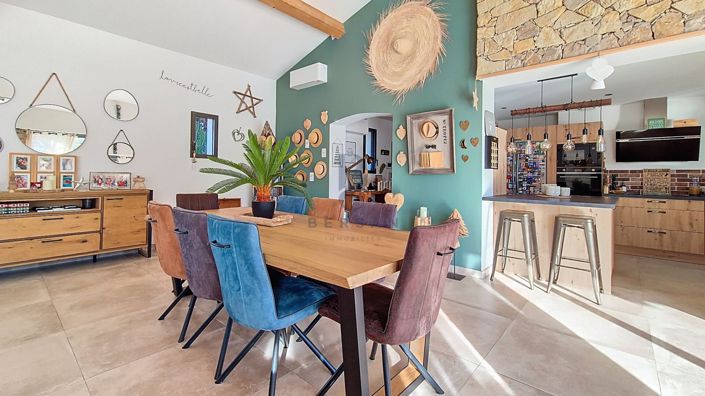 Image No.8-Propriété de 4 chambres à vendre à Fréjus