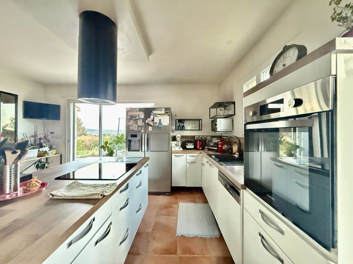 Image No.11-4 Bed House for sale