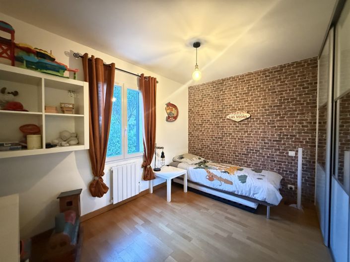 Image No.13-4 Bed House for sale