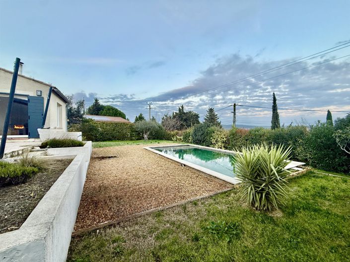 Image No.2-4 Bed House for sale