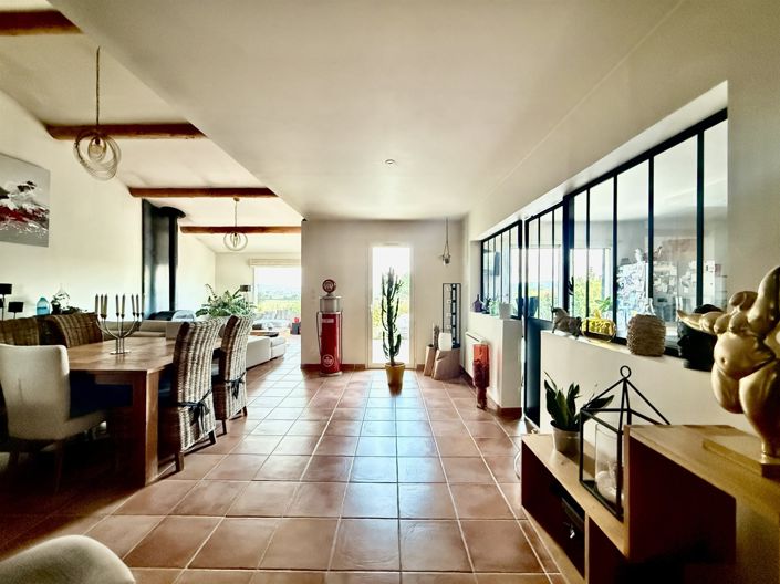 Image No.5-4 Bed House for sale