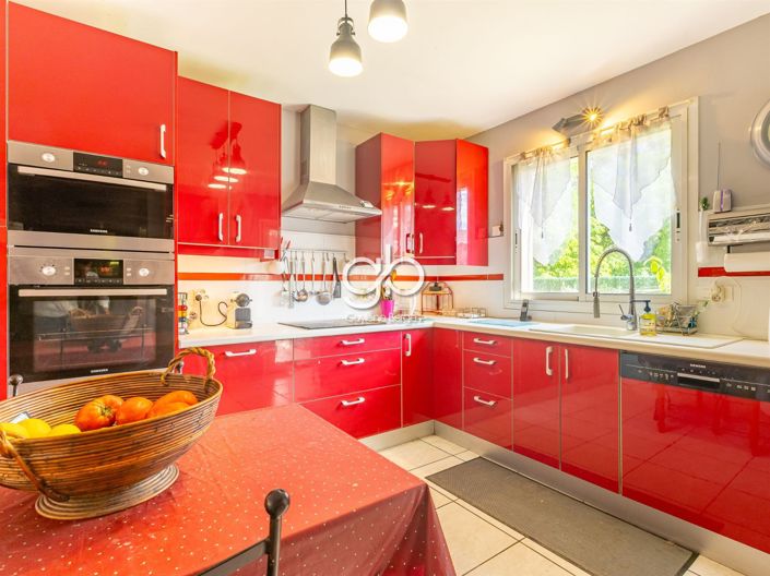 Image No.11-4 Bed House for sale