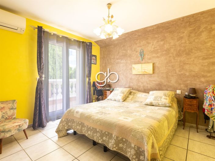 Image No.18-4 Bed House for sale