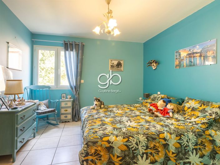 Image No.20-4 Bed House for sale