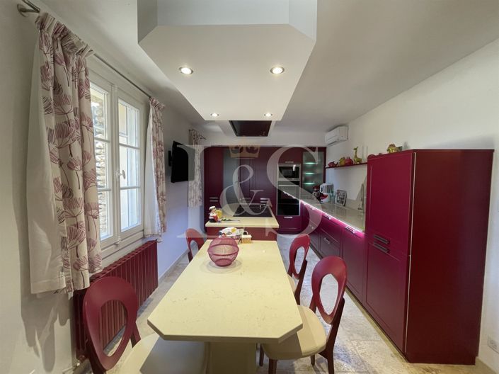 Image No.12-4 Bed House for sale