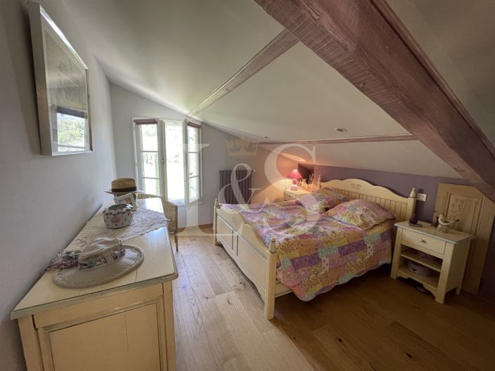 Image No.15-4 Bed House for sale