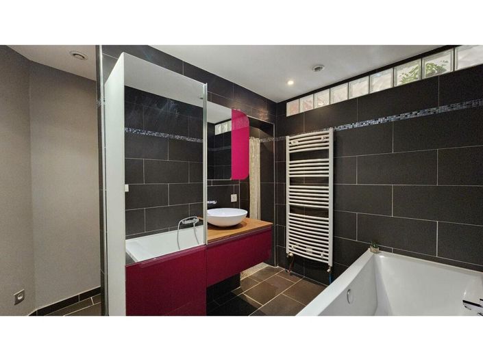 Image No.20-3 Bed House for sale